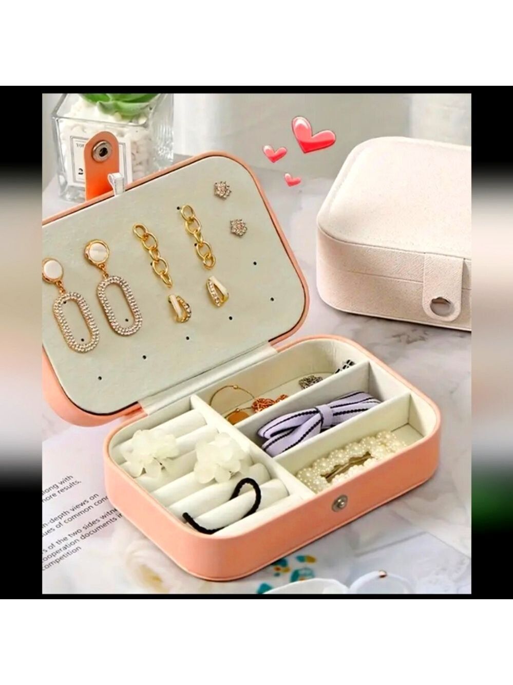 MED Traveling  Jewelry Box Bright Pink  Faux Leather Snap closure